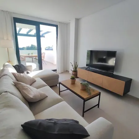 A Penthouse With An Ocean View 아파트 *