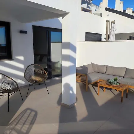 Апартаменты A Penthouse With An Ocean View Эстепона