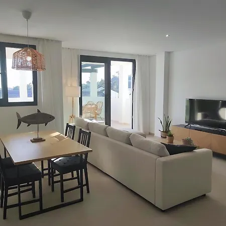 Lägenhet A Penthouse With An Ocean View Estepona